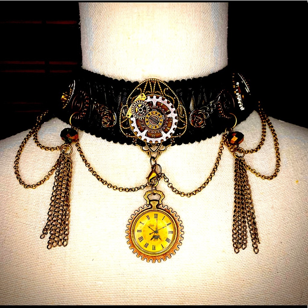 Faux leather Steampunk choker